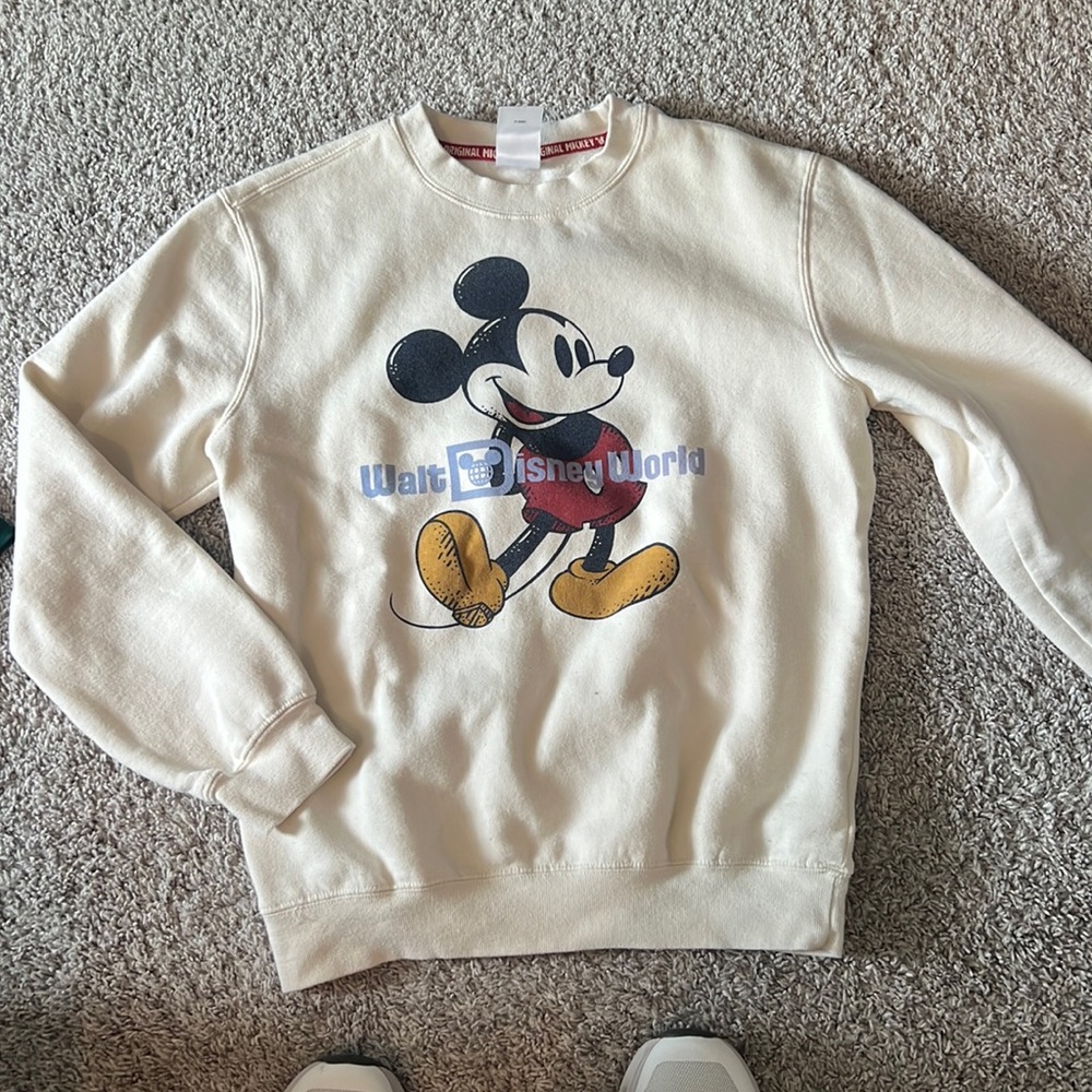 Size Small Disney World Sweatshirt